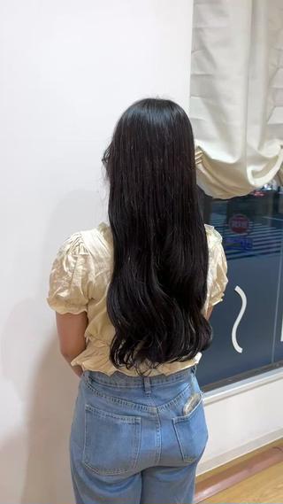 カラー Hz/ヘルツ SHIHOのヘアスタイル