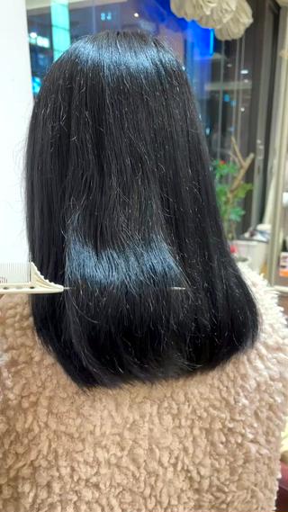 カラー Hz/ヘルツ SHIHOのヘアスタイル