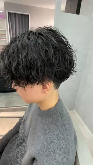 ミディアム パーマ メンズ 川崎メンズパーマ特化 根本涼太のヘアスタイル