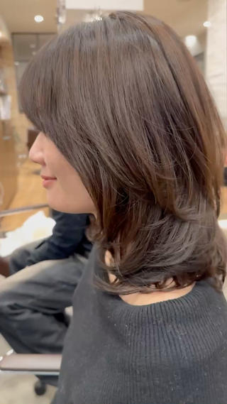 ミディアム ボブ/レイヤー/ 縮毛矯正/オオバコのヘアスタイル