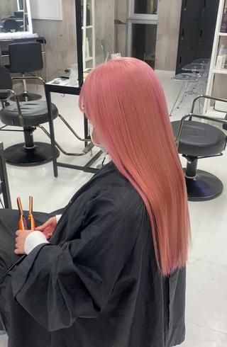 ロング カラー ヘアアレンジ メンズ のん🎀ハイトーン/ レイヤーカット🐳のヘアスタイル