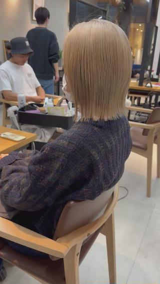 ブリーチ2回　ミルクティーブロンド 