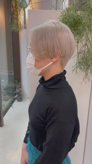 ショート カラー mee.urawa所属・似合わせショート×透 明感/やじまたかしのヘアスタイル