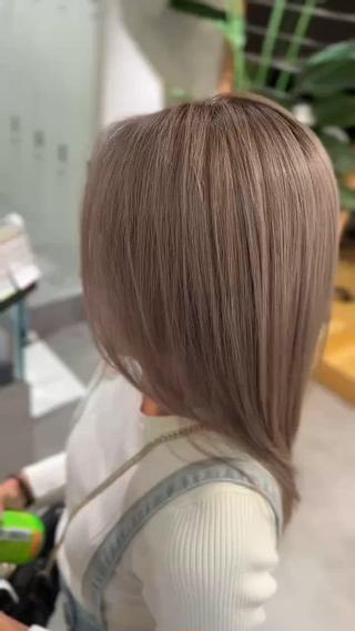 【ミルクティーベージュ】 