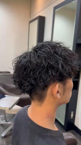 マッシュベースにランダムな動きが出るようにツイストスパイラルと波巻きパーマをかけました。

毎日のスタイリングが数分で終わります♪

モデルさん募集中なのでぜひお問い合わせ下さい！ 