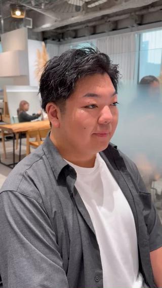 カットパーマ＋眉スタイリング

パーマはチリチリにならない
ツイストスパイラル 