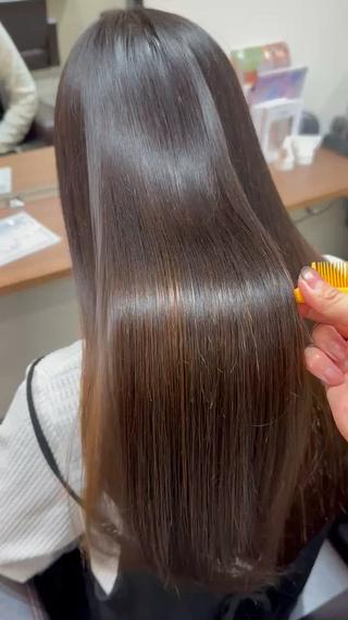 髪質改善TOKIO縮毛矯正&TOKIOトリートメント

うるうるつやつやストレートヘアに

朝のヘアセットも楽ちんに

【ダメージレス】【縮毛矯正】【さら艶ストレート】 