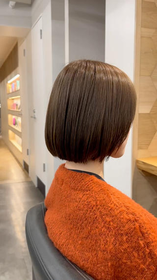 今人気の赤みのないオリーブ系カラー
是非1度お任せ下さい！ 