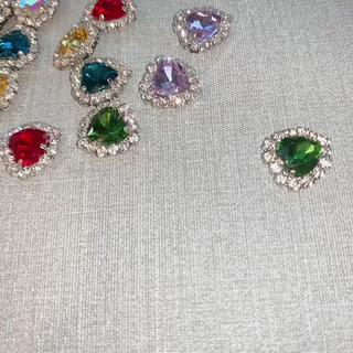 ネイル ONIKA Nail 青山通り店所属・ONIKA Nail 表参道A4徒歩2分のネイルデザイン