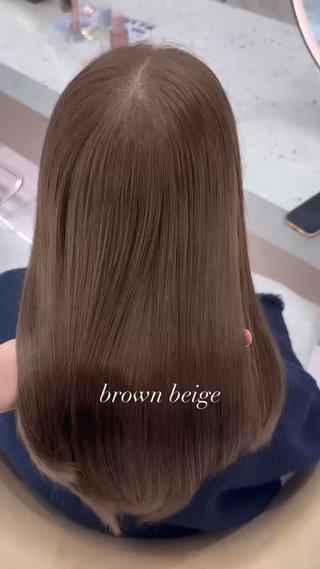 セミロング カラー レイヤー/ブリなしW 美玖のヘアスタイル