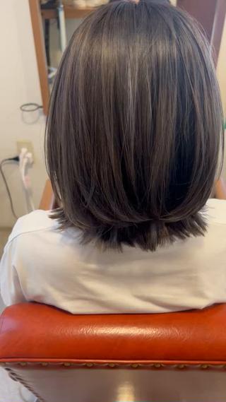 グレージュカラー 