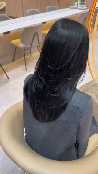 ロング カラー レイヤー/韓国 ハイトーン興津史弥のヘアスタイル