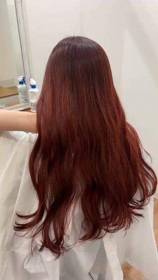 ロング FENICE on the beach所属・タニ ヒナタのヘアスタイル