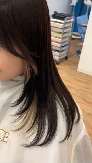 イヤリングカラーをしました ベージュ系に仕上げて次は青系に!