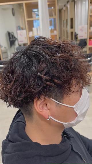 パーマ メンズ 心斎橋バレイヤージュ 小林勝貴のヘアスタイル