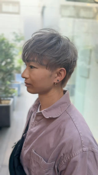 ショート カラー メンズ CHERIEブリーチ ダブルカラー　天神のヘアスタイル