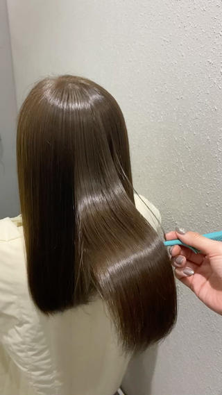 カラー RINA🦋 【韓国風/艶髪】のヘアスタイル