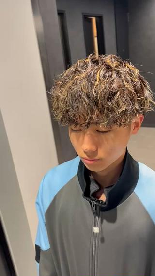 ショート カラー パーマ ヘアアレンジ メンズ キッズ 🔥メンズパーマ🔥 菅原楓のヘアスタイル