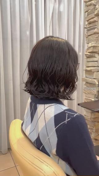 ボブパーマスタイル
軽く濡らしてムースをつけたら
あとは自然乾燥で簡単スタイリング