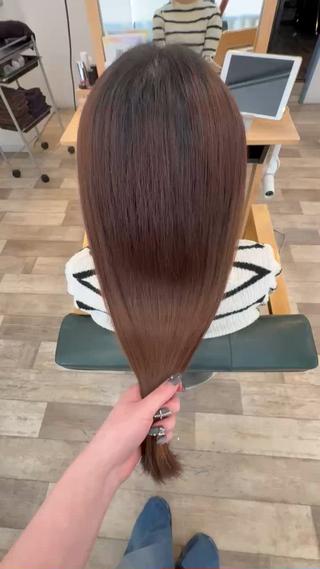 うる艶カラー/韓国風 折戸光希のヘアスタイル