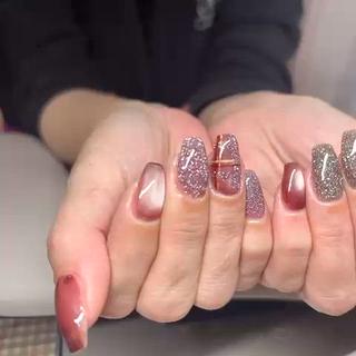 フラッシュ×マグネット！
左右色変更2本アートも対応可能です♪ 