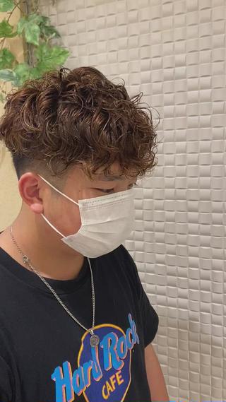 ショート 新宿メンズパーマ ヨモギダのヘアスタイル