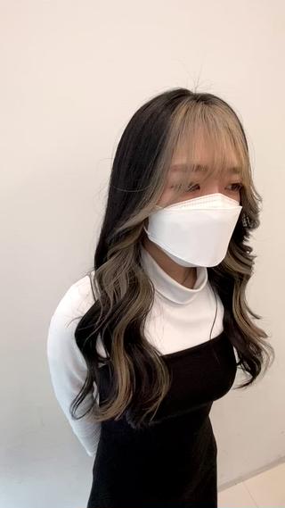 #インナーカラー#イヤリングカラー#バングカラー#前髪インナーカラー#韓国風#ダブルカラー#グラデーションカラー#フェザーバング