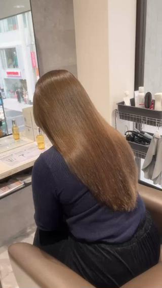 セミロング カラー Grow by NYNY 坂本 理輝のヘアスタイル