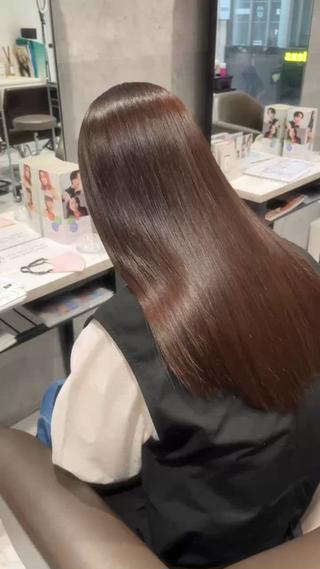 セミロング カラー Grow by NYNY 坂本 理輝のヘアスタイル