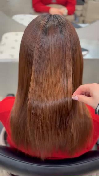 セミロング 桂 奈穂のヘアスタイル