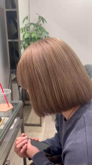 ショート JIN/暖色カラー /髪質改善/艶髪のヘアスタイル