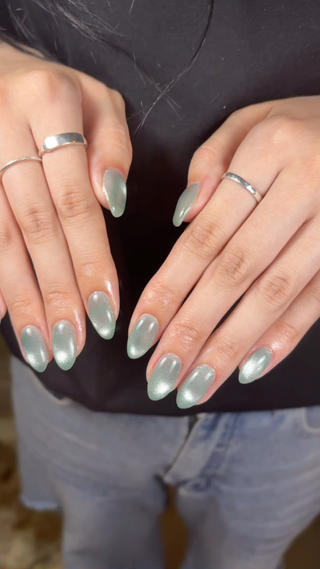 ネイル EmaNail肥後橋店所属・EmaNail 肥後橋店🤍YURIのネイルデザイン