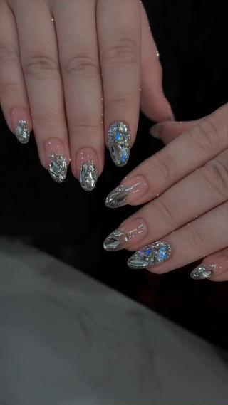 ネイル Sachiネイル所属・Sachi Nail上野のネイルデザイン