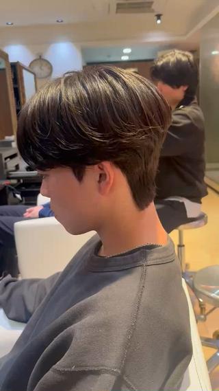 韓国メンズヘア/メンズカット/ダウンパーマ/カルマパーマ/シースルーマッシュ/韓国風センターパート 