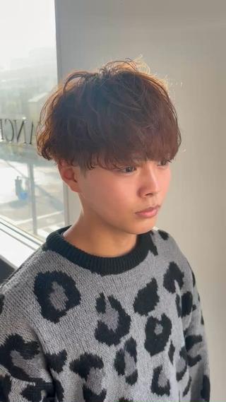 マッシュパーマ
緩めのパーマでニュアンス的なパーマです！
ナチュラルな感じが好きな人にオススメ 