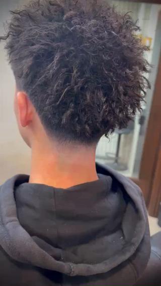 ショート パーマ メンズ Dorcus barber quality style ドルクス上野店 バーバーショップ所属・坂本 虹昂のヘアスタイル