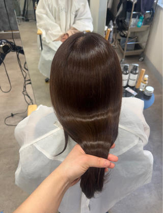 ロング 艶ありブラウンカラー 🤎透明感あゆみのヘアスタイル