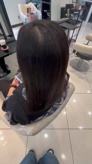 毛量が多く根元の癖がすごく強かったお客様！
適切な薬剤と薬剤処理、極上のトリートメントで艶のあるサラサラな美髪に！！ 