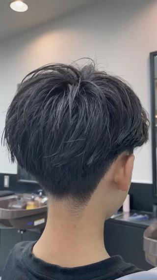 暑い日が続いているのでさっぱりしたい方に
メンズは清潔感のあるショートがおすすめ 