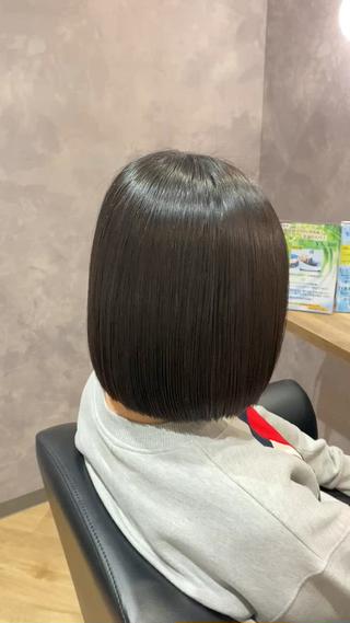 ボブ縮毛矯正
梅雨前にストレートにしましょう！ 