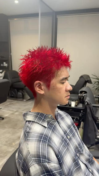 「スパイキーショート」


STAYG 
上野大河です

持ち前の明るさと技術で
あなたに似合う最高のスタイルを！

「モデル様を募集しております」️՞

料金
カットご新規様　￥2000
パーマカットご新規様　￥5000
カラーカットご新規様　￥5000
ブリーチあり　＋￥5000~


営業時間
火​〜​日曜日【10:00​〜​19:00】
定休日
毎週月曜日、第一日曜、第三火曜

〒918-8124
福井県福井市羽水2丁目613 