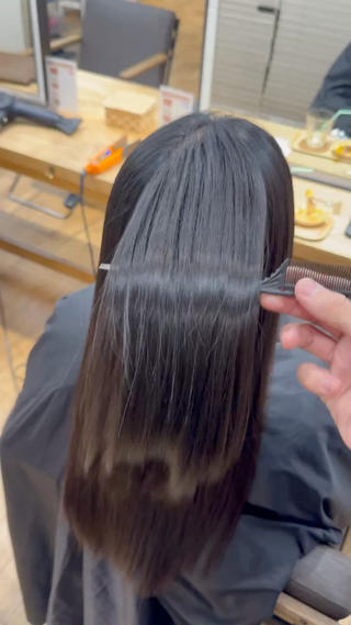 この夏湿気や汗でうねってしまう髪を綺麗にしていきます！ 