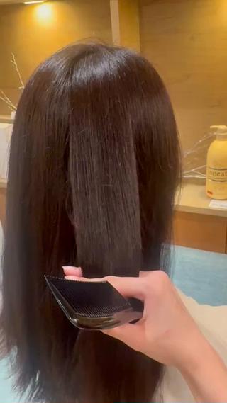 ロング カラー polum paprika(ポルムパプリカ)所属・山田 芽愛のヘアスタイル