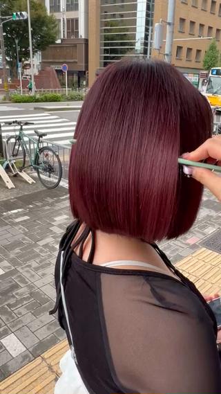 ハイトーンから暗髪にされる方もツヤツヤサラサラが叶う
カラーしてもツヤツヤ️