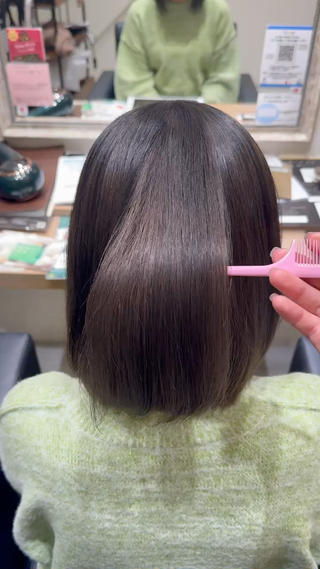 ショート レイヤー/顔周り/透 明感カラー/うる艶のヘアスタイル