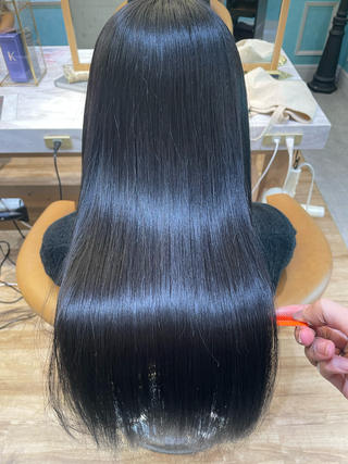 セミロング 縮毛矯正　髪質改善 韓国風レイヤー　吉田のヘアスタイル