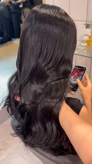 ロング カラー 表参道♡暗髪^ྀི 艶カラー♡アユミのヘアスタイル