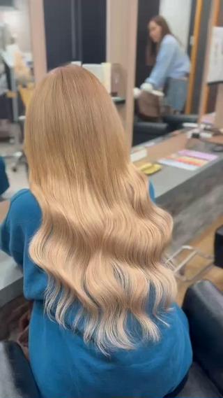 ロング ハイトーン&エクステ /RIE🌻のヘアスタイル