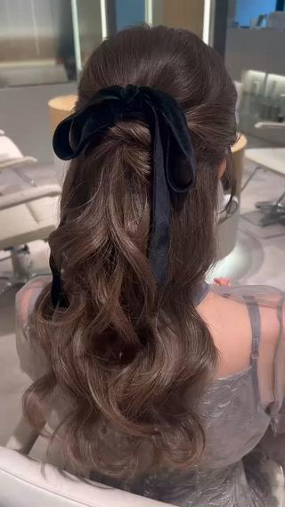 ロング 土田 愛友のヘアスタイル
