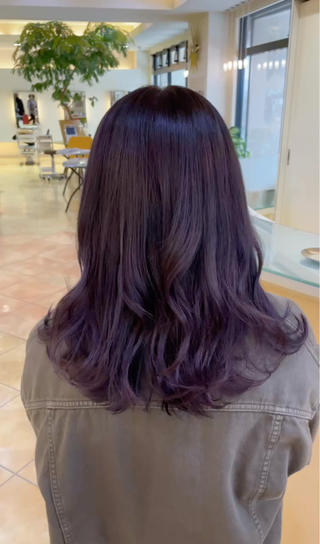 【大人気！】韓国ラベンダーピンクカラー
オリジナルのカラー選定で艶カラーに特化しています
トリートメント入りカラー剤で美髪でつやつやに…♡
自然光に当たるとより発色して輝きのある髪にみえます 
